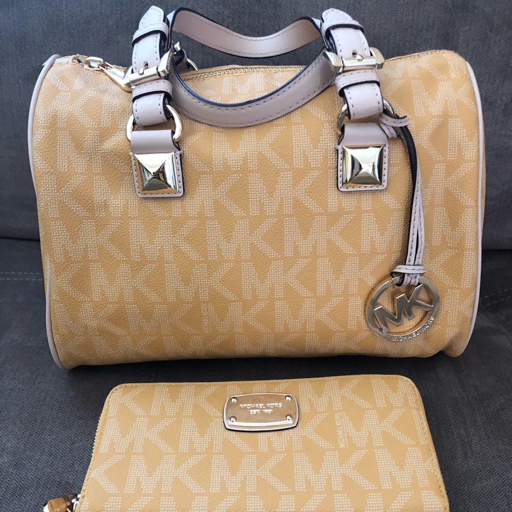 Michael Kors Satchel handbag & wallet